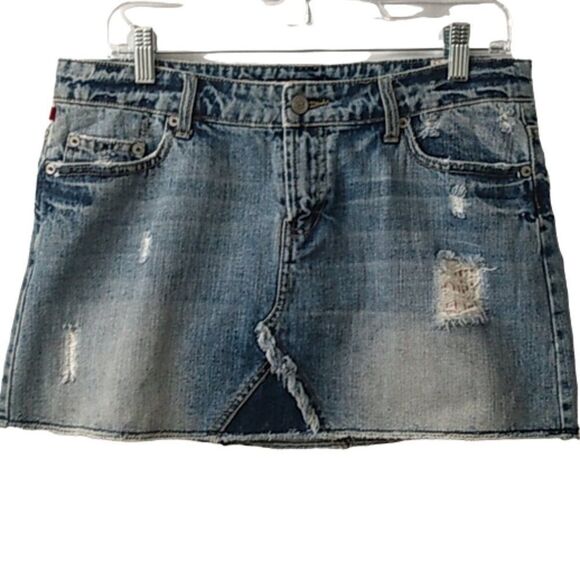 Kali Denim Distressed Mini Skirt Size 11 NEW - Picture 1 of 8